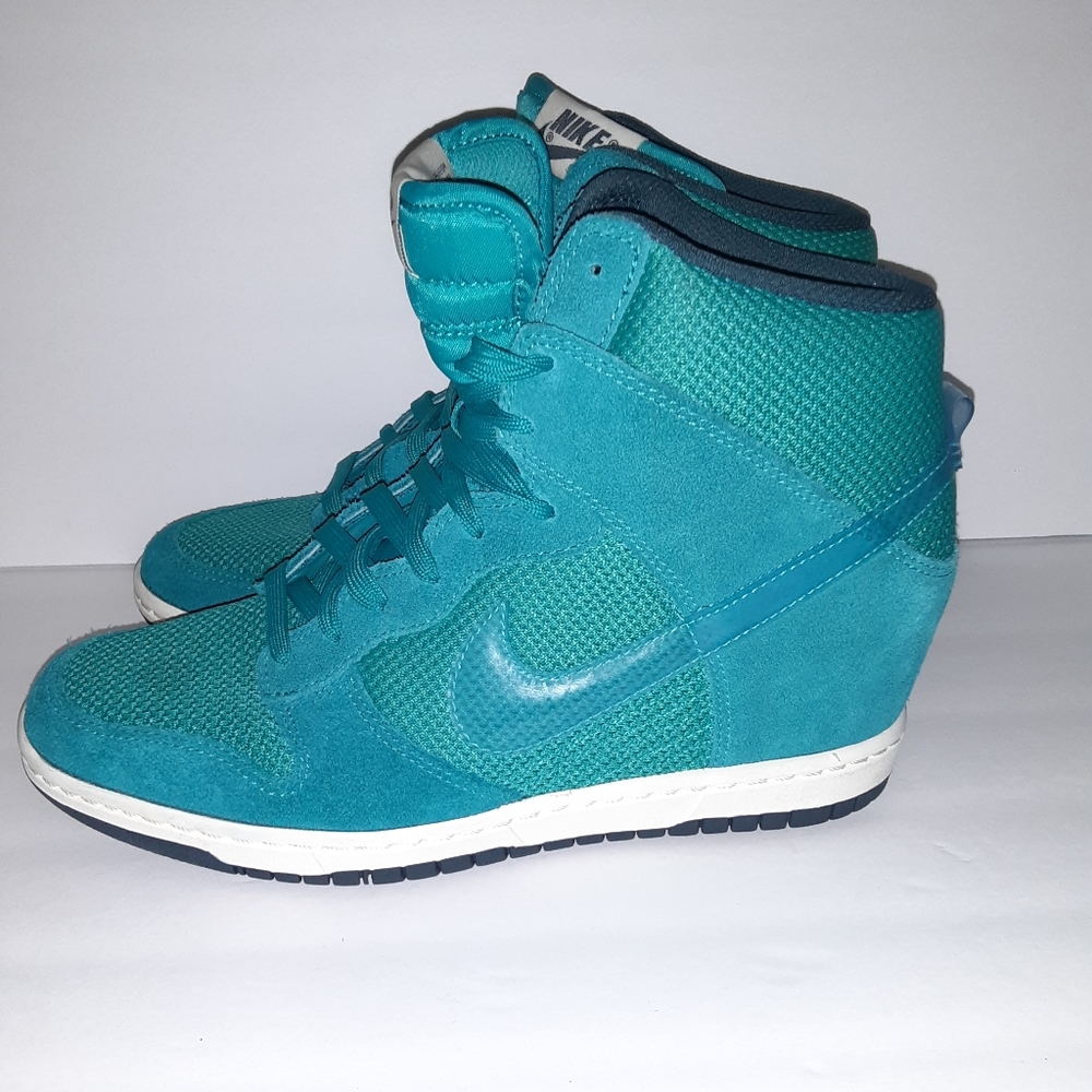 Nike Dunk Sky High - Womens size 9.5 wedge